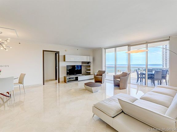 3rd image of 18911 Collins Ave APT 703