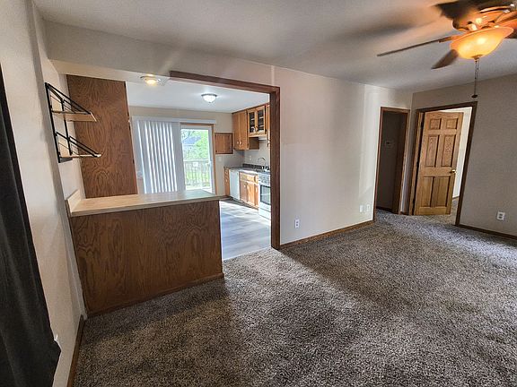 3rd image of 304 S East St #2