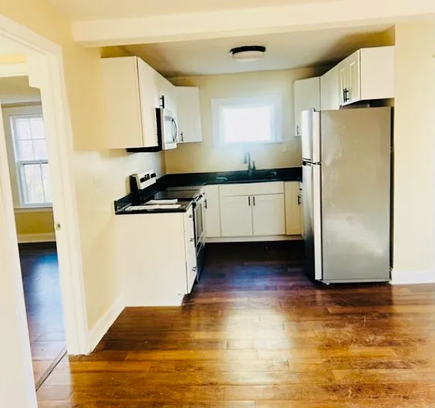 21 Woodbine St #1 — Photo 9