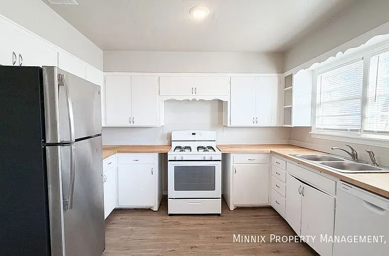 2015 38th St — Photo 10