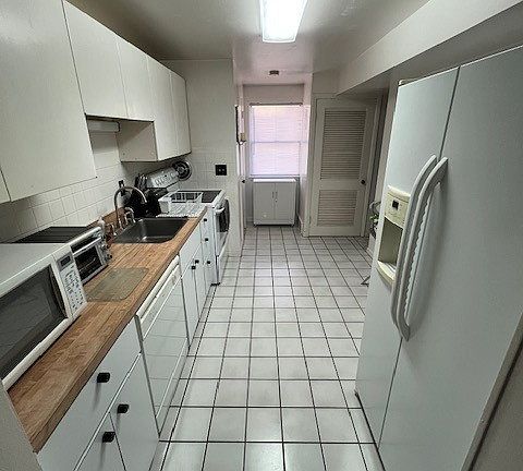 5th image of 48 Park Lane Ct