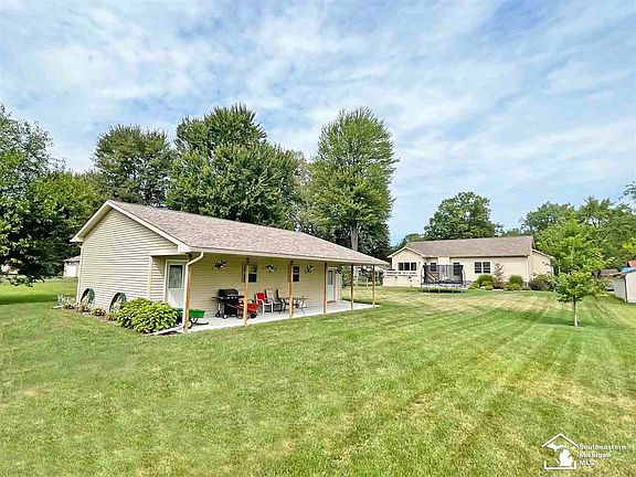 4th image of 601 W Dean Rd