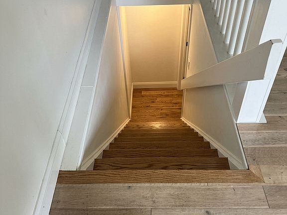 3rd image of 7690 Barkwood Dr
