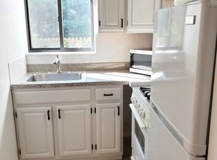 24 Devoe St #1R, Brooklyn, NY 11211