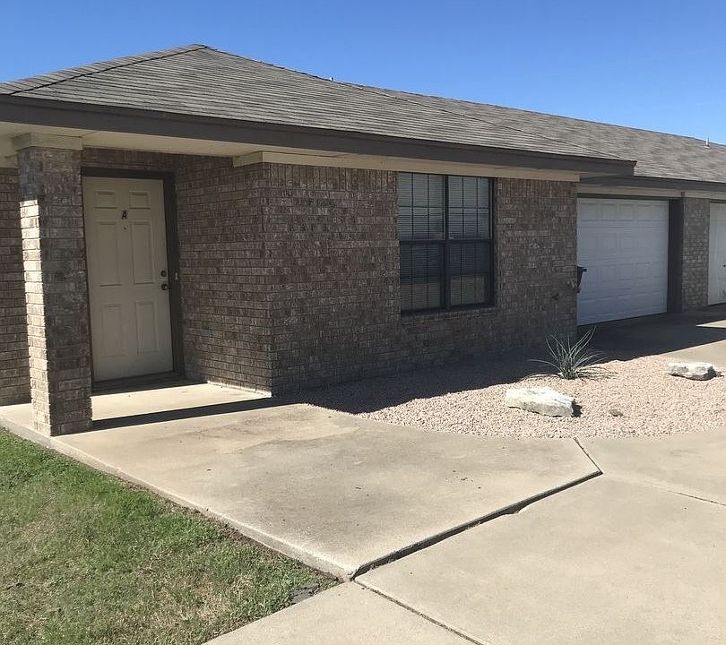 1st image of 909A McDaniel Cir