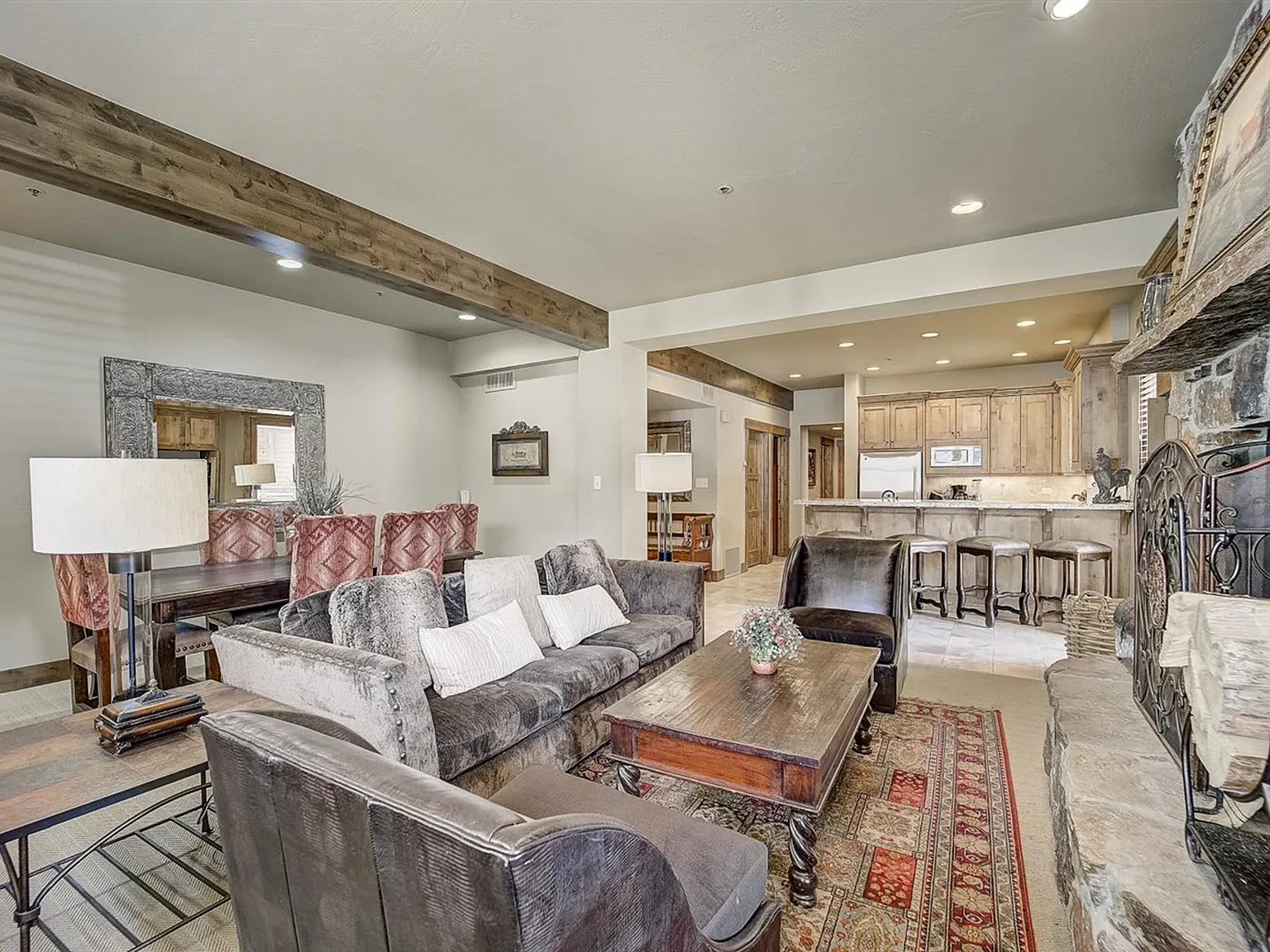 2 bed, 1597 sqft, $5,500 — Photo 2