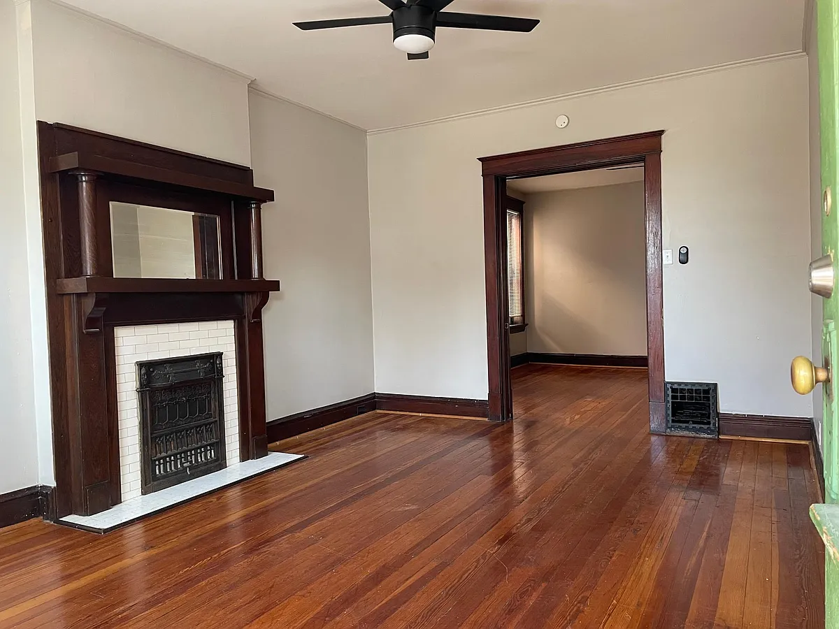 Photo 2 of 15 - 4649 Cecil Pl #A - Saint Louis, MO Building Photo - 4649 Cecil Pl #A