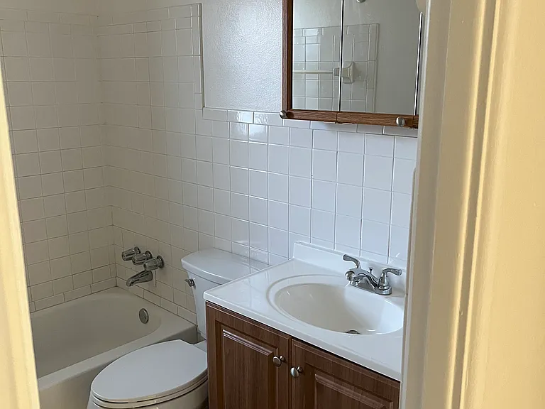 5129 Emerson Ave S — Photo 17