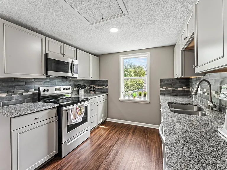 343 Cambridge St — Photo 1