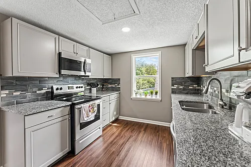 343 Cambridge St Photo 1