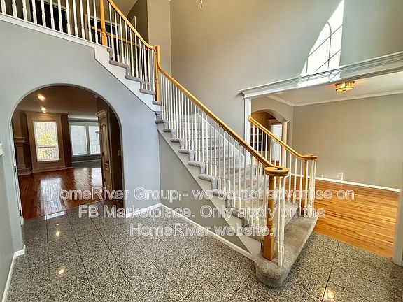 5th image of 10900 W 144th St
