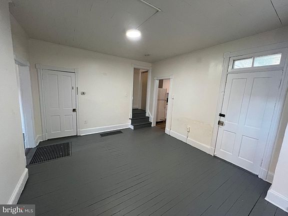 4th image of 920 Pope Ave