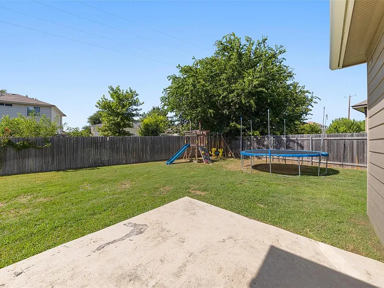 201 Bougainvillea Loop — Photo 37
