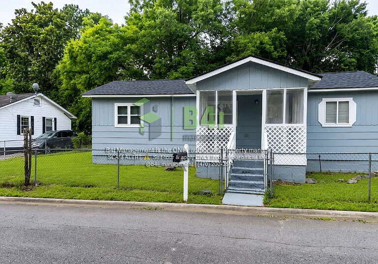 262 Mason St — Photo 1
