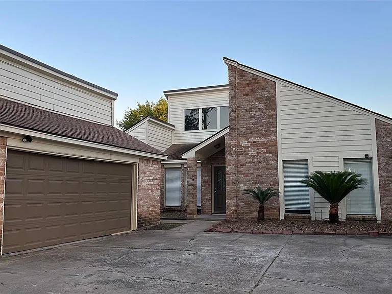11503 Briar Forest Dr — Photo 1