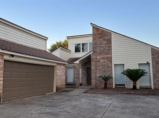 11503 Briar Forest Dr, Houston, TX 77077