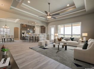 1027 County Road 319, La Vernia, TX 78121