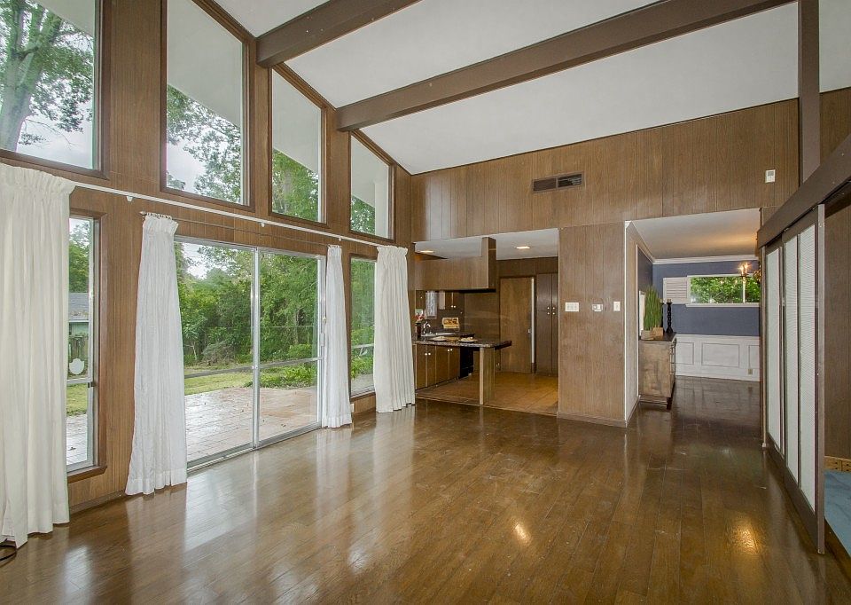 1st image of 5453 N College Hill Dr