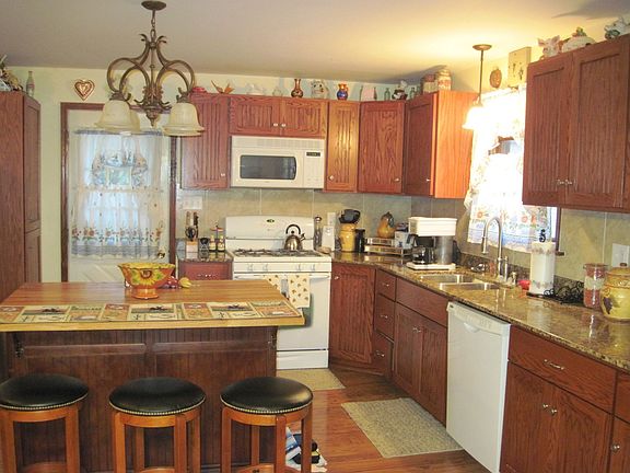 Updated and remodeled Kitchen 2009