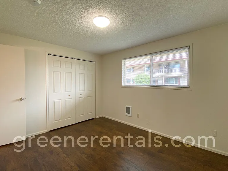 West Main Street Apartments — Photo 10