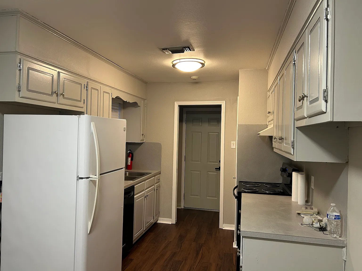 4 bed, 1182 sqft, $1,700 — Photo 3
