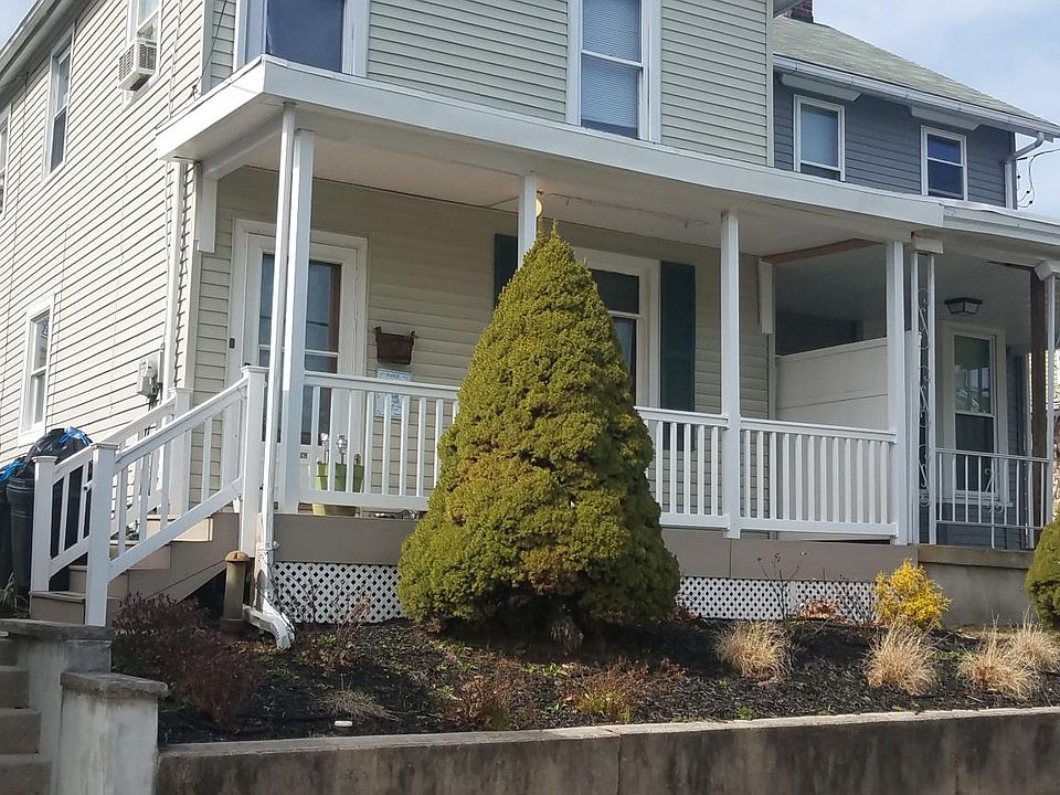Front of house Center Street