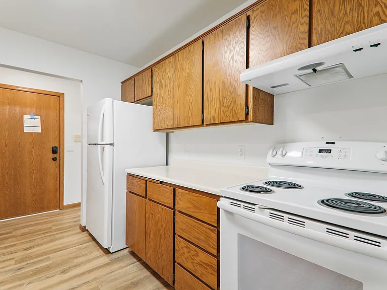 600 S Main St #4 — Photo 6