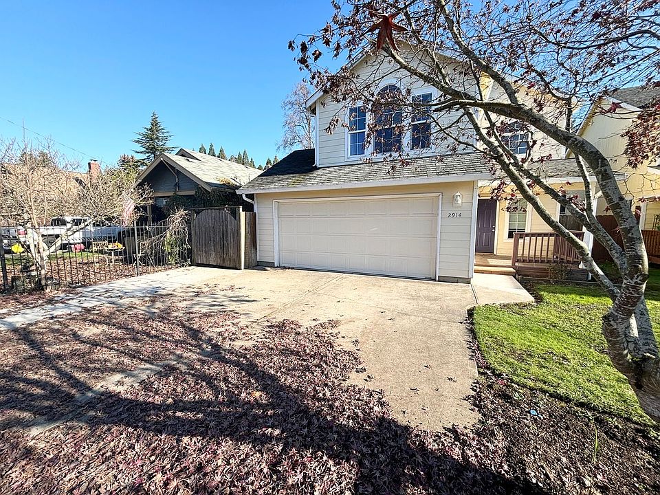 1st image of 2914 SW 214th Ave