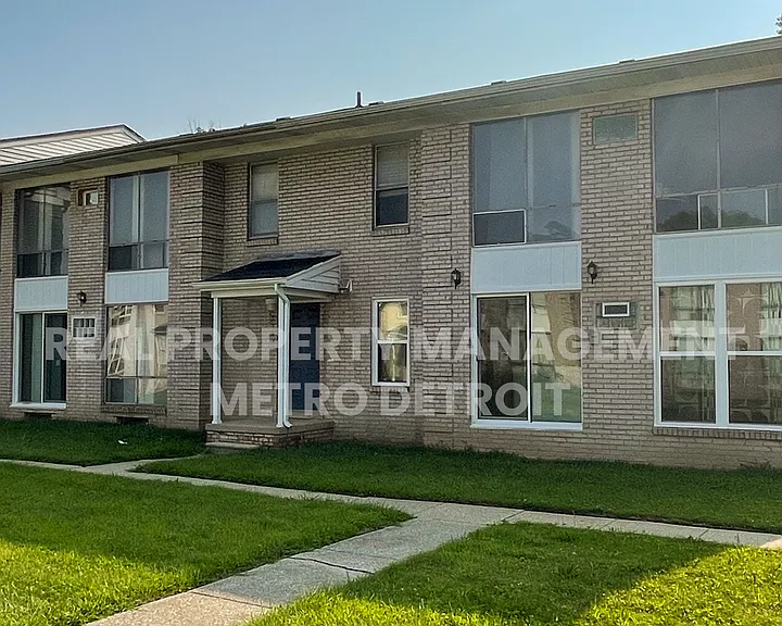 22108 Dante St #115 — Photo 1