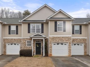 215 Marshland Ln, Greer, SC 29650