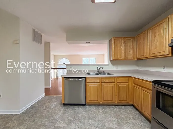 1101 Highpointe Blvd — Photo 7