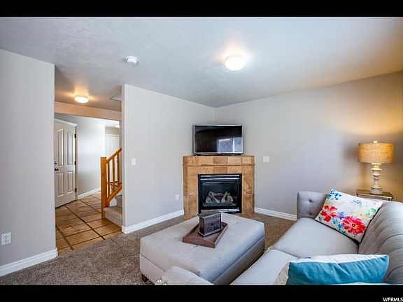 4th image of 6714 S Balfour Ln #105