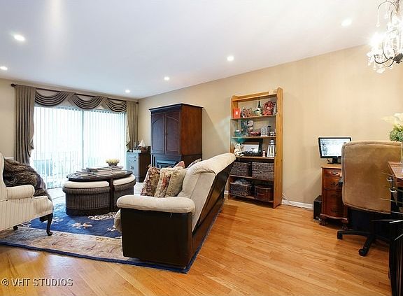 3rd image of 1321 W Birchwood Ave APT 203