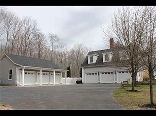 56 Wolf Hollow Ln, Killingworth, CT 06419