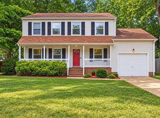68 Michaels Woods Dr, Hampton, VA 23666