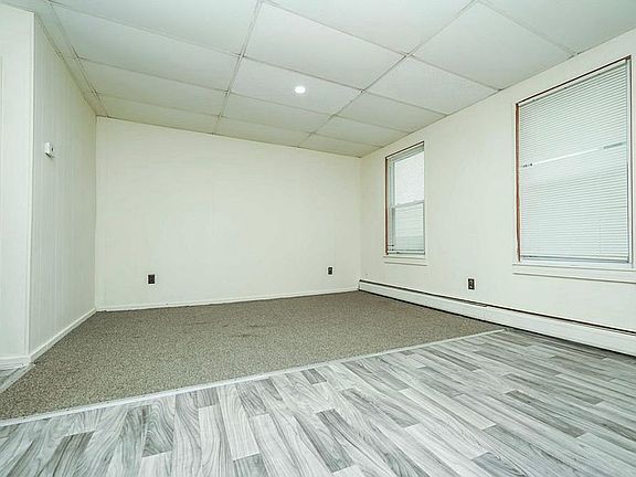 4th image of 56 Nye St