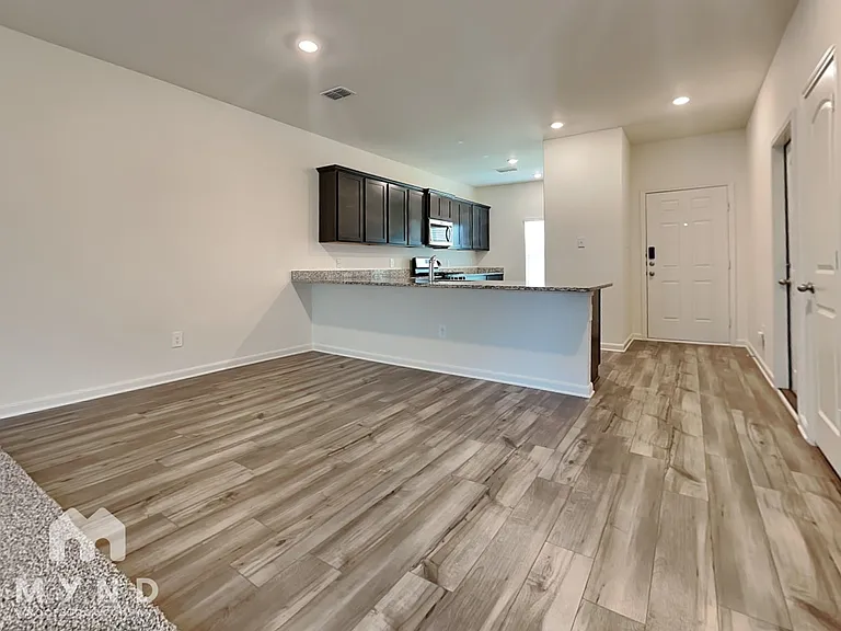3014 Boran Dr — Photo 8