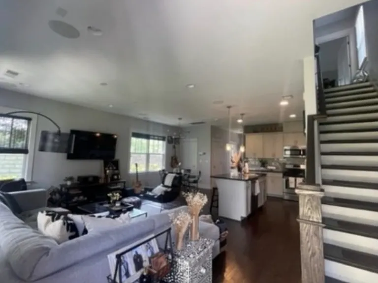 710 Buchanan St #11 — Photo 2