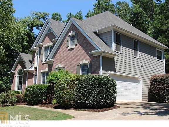 2nd image of 311 Oak Hill Ln