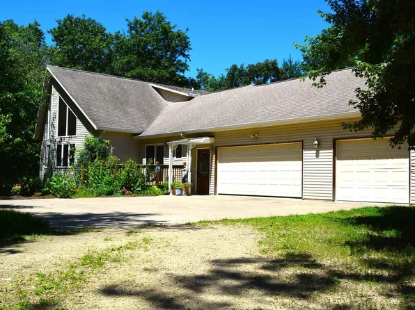 33298 Yeager Lane, Lone Rock, WI 53556
