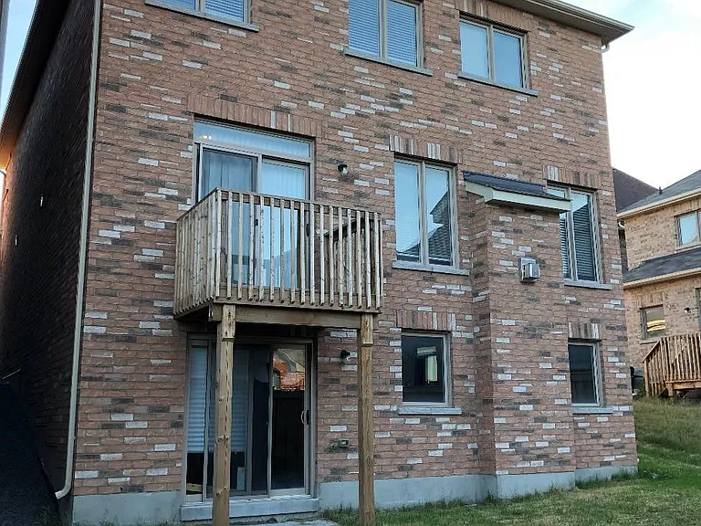 74 Terry Cres — Photo 20