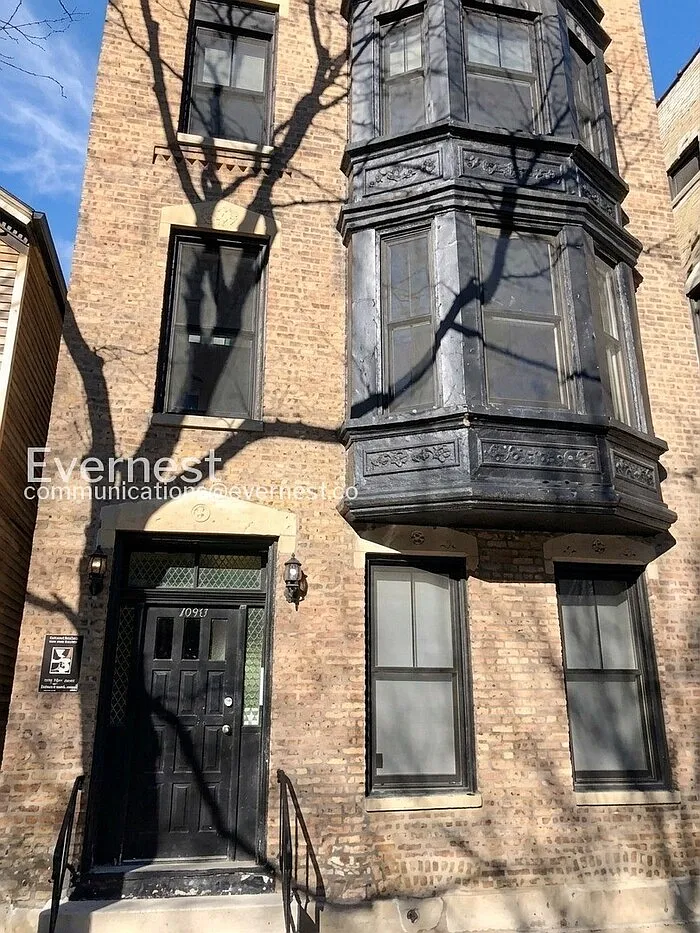 1 bed, 1.0 bath, 600 sqft, $2,450 — Photo 1