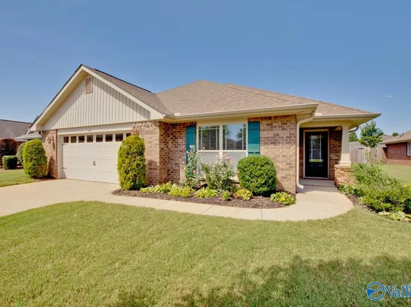 5010 Montauk Trl SE, Owens Cross Roads, AL 35763