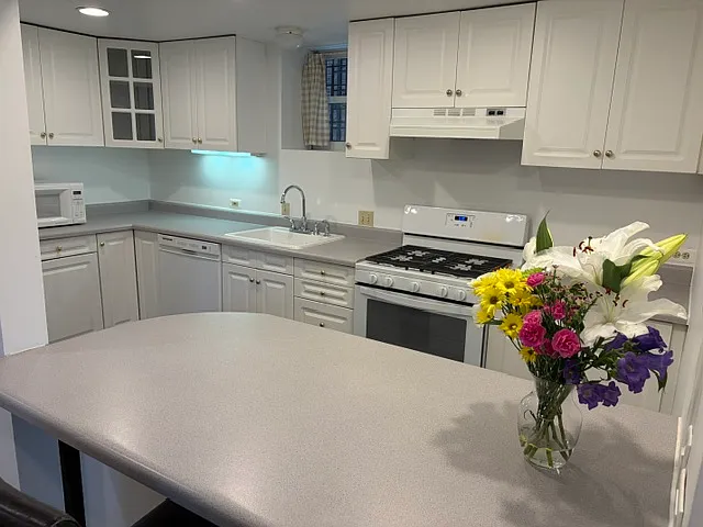 3642 N Janssen Ave #1 — Photo 12