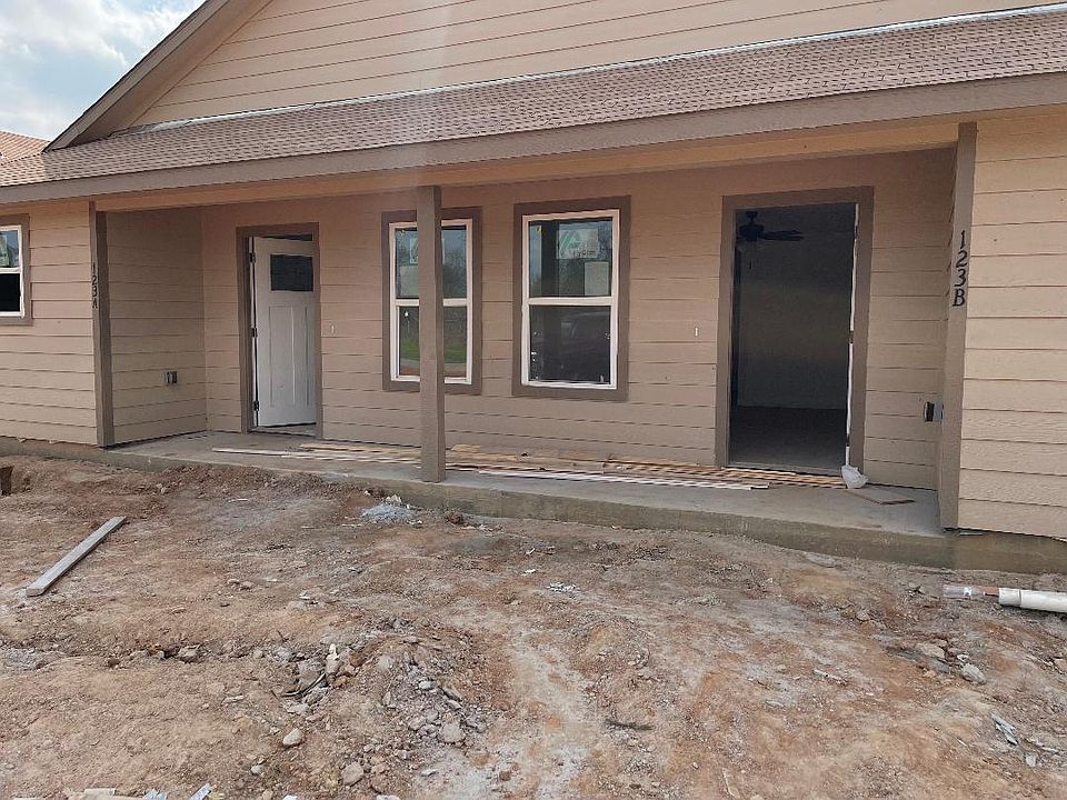 2nd image of 123 Southbend Ct #B