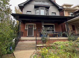 71 Barnesdale Blvd #1, Hamilton, ON L8M 2V5