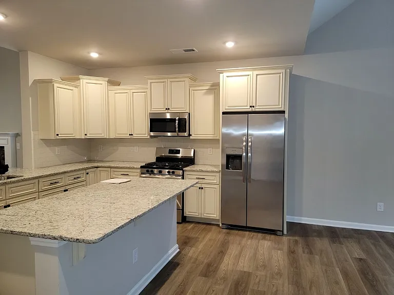 275 Southridge Dr — Photo 11