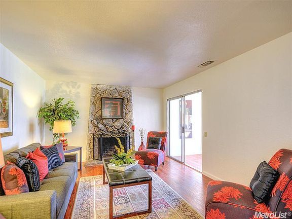 2nd image of 5650 Meadow Park Way