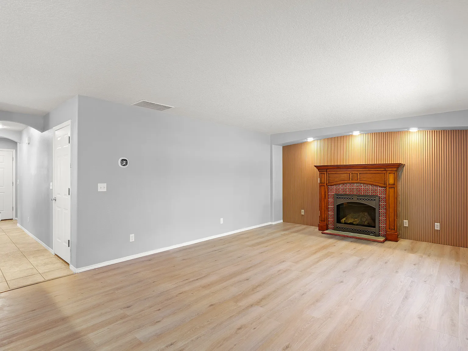 4 bed, 1709 sqft, $2,700 — Photo 4