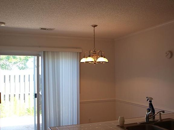 2nd image of 3995 Sterling Pointe Dr Unit 4